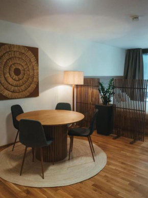 Elegant Studio by the Elbe in Central Dresden